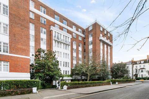 1 bed property, in Abbey Road, £299,999