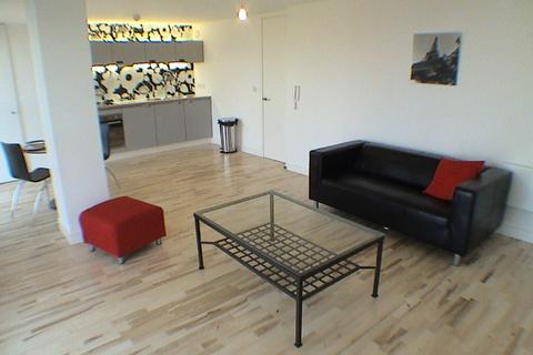 1 bed property, in Dalton Street, £125,000
