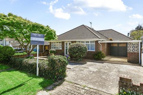 2 bed property, in Lustrells Vale, £595,000
