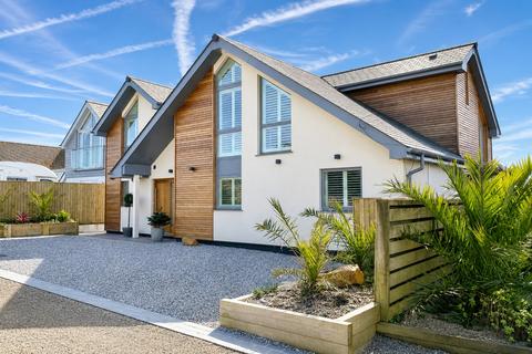 4 bed property, in Driftwood, £1,290,000
