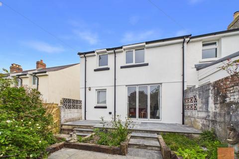3 bed property, in Goonlaze Terrace, £230,000