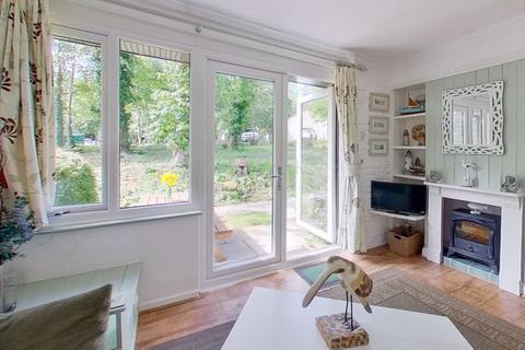 2 bed property, in 217 Treva Croft, £82,500