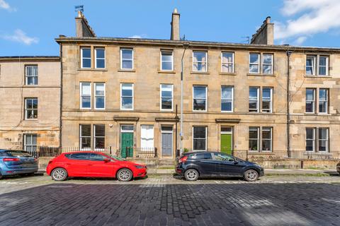 3 bed property, in Madeira Street, £325,000