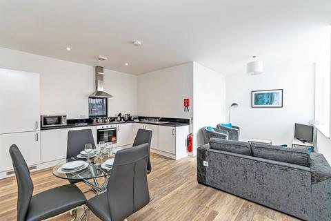 1 bed property, in Large apartment, £149,000