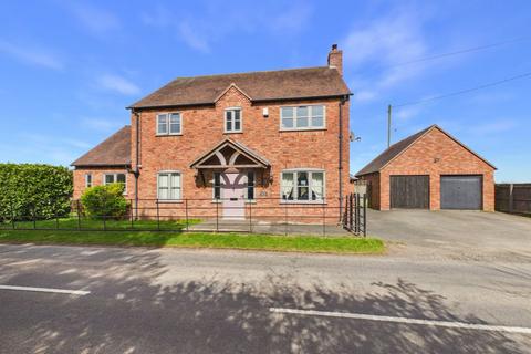 3 bed property, in Humbers Lane, £524,000
