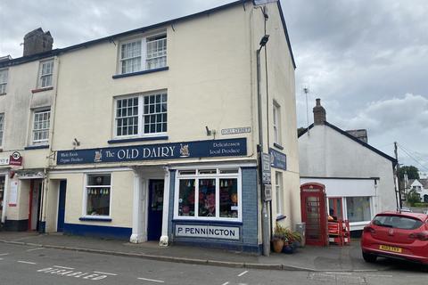 4 bed property, in CHULMLEIGH, £400,000
