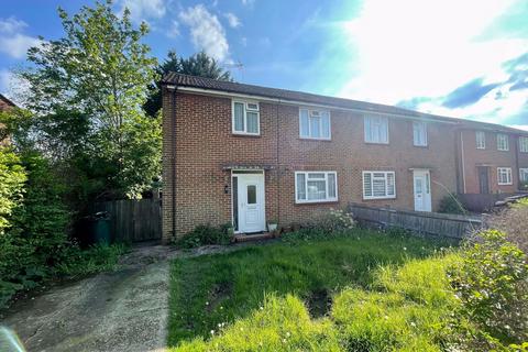 3 bed property, in Bushfield Crescent, £539,000