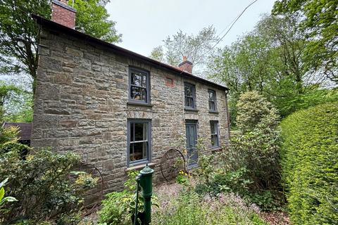 3 bed property, in Llangeitho, £625,000