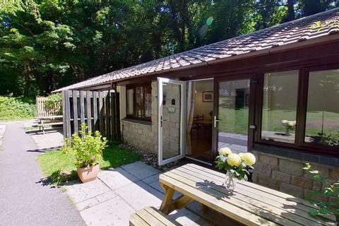 2 bed property, in 196 Treva Croft, £81,000