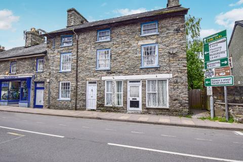 8 bed property, in Manchester House 3 -5 High Street, £55,000