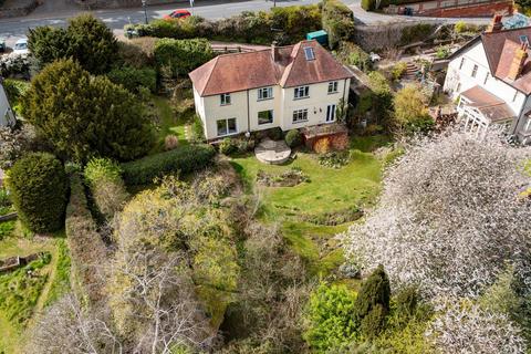 4 bed property, in Wells Road, £620,000