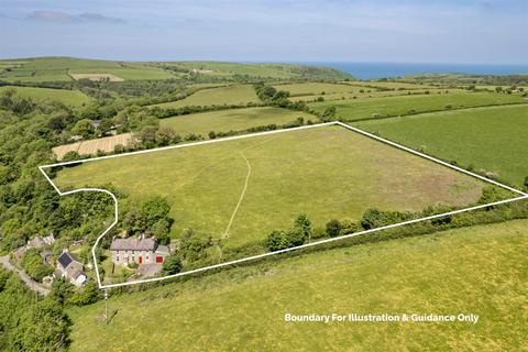 5 bed property, in Penbontrhydyfothau, £590,000