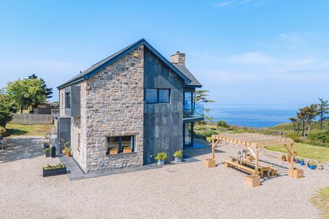 4 bed property, in Caernarfon LL54, £1,500,000