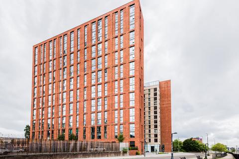 2 bed property, in Wharf End, £210,000