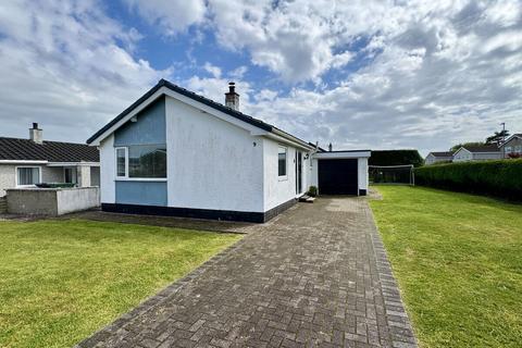 3 bed property, in Rhodfa Shorney, £275,000