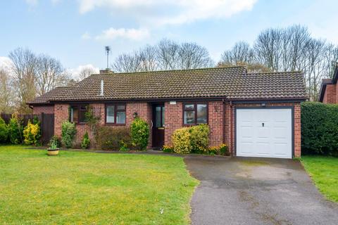 3 bed property, in Constable Close, £450,000