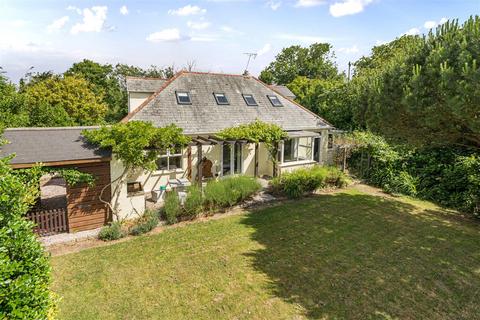 5 bed property, in Teignmouth Road, £475,000