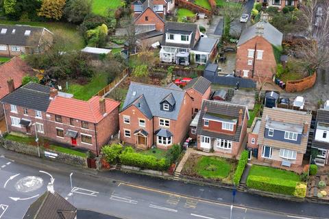 5 bed property, in Union Street, £350,000