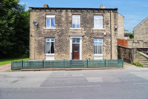 5 bed property, in James Street, £420,000