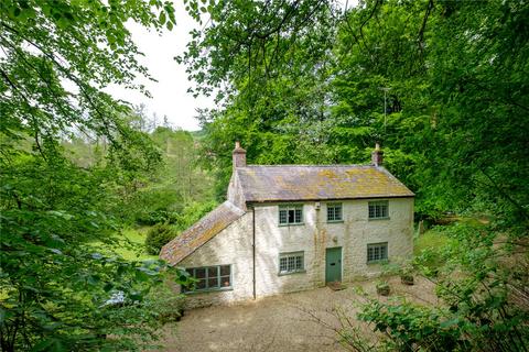 3 bed property, in Stoke Abbott, £825,000