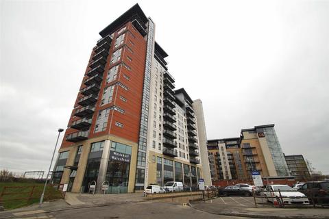 1 bed property, in Whitehall Waterfront, £145,000