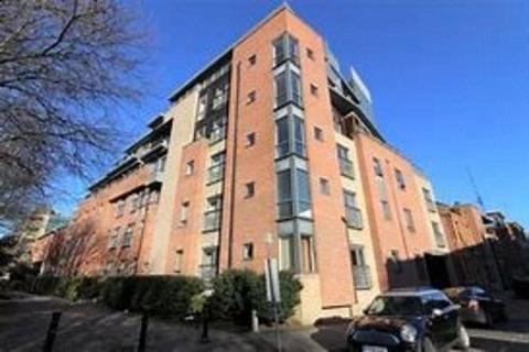 2 bed property, in 7, £183,000