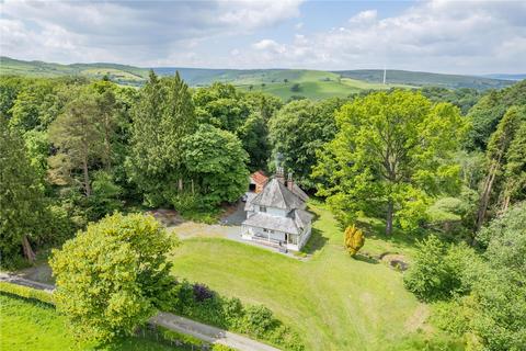 4 bed property, in Llanerfyl, £5,000,000