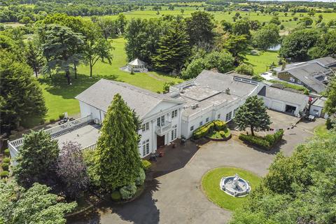 8 bed property, in Dancers Lane, £6,900,000