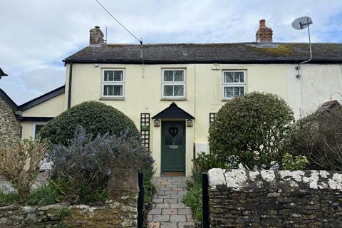 3 bed property, in Pendower Road, £475,000