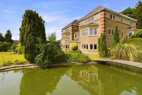 7 bed property, in Holywood, £1,450,000