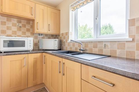 1 bed property, in 42A Quarry Rigg, £170,000