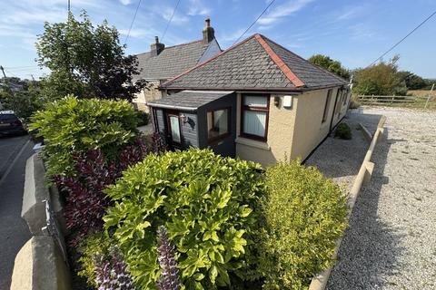 3 bed property, in Goonown, £200,000