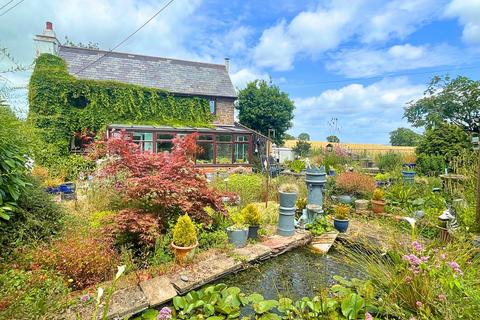 3 bed property, in Priors Millwood Farm, £495,000