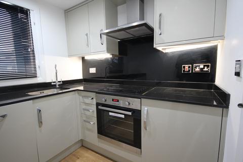 2 bed property, in 55 North Street, £160,000