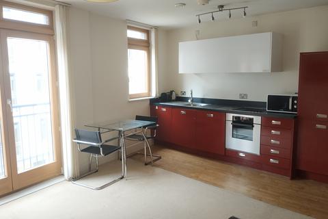 1 bed property, in Upper Marshall Street, £150,000