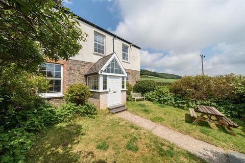 7 bed property, in Lower Park Road, £995,000