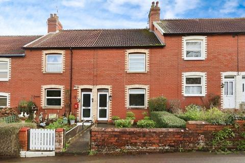 2 bed property, in Meadow Terrace, £197,500