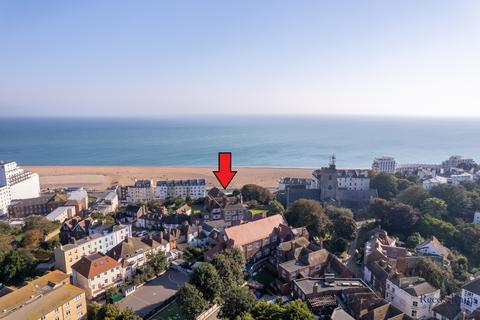 1 bed property, in The Bayle, £180,000