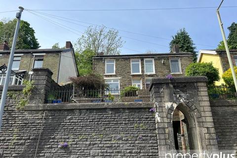 2 bed property, in Cymmer Road, £127,500