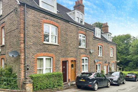 3 bed property, in Station Road, £475,000