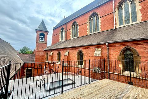 5 bed property, in Cromwell Street, £240,000
