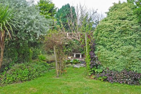 3 bed property, in Polmassick, £500,000
