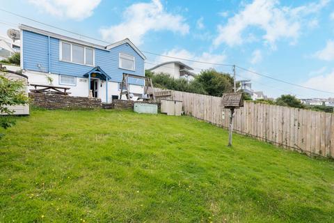 2 bed property, in Polzeath, £450,000