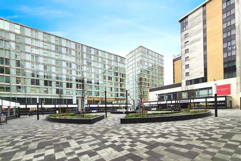 2 bed property, in Witan Gate, £140,000