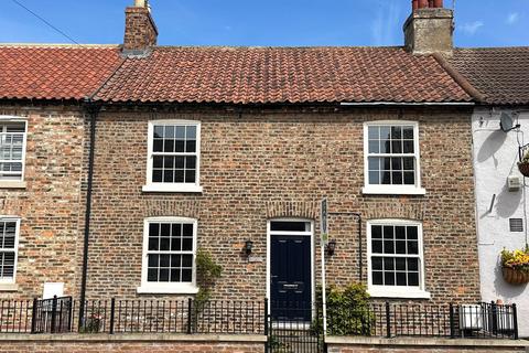 4 bed property, in Tockwith, £349,950