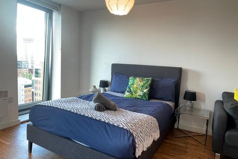 Studio, in Michigan Avenue, £125,000