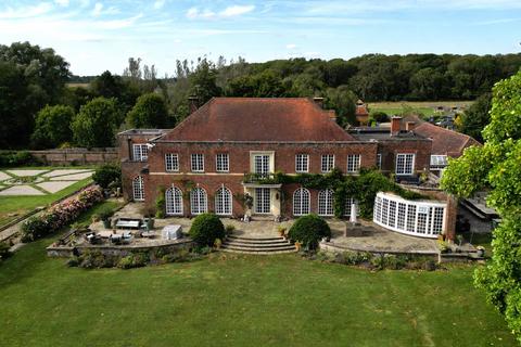 5 bed property, in Broadfield, £2,500,000