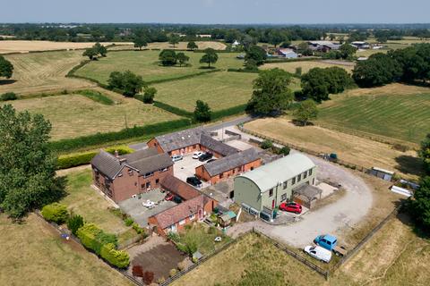 24 bed property, in Highfields Farm, £1,500,000