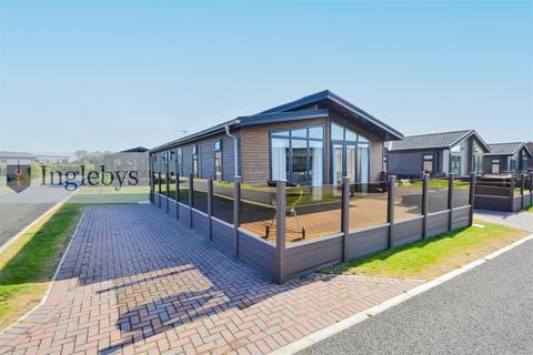 3 bed property, in The Crab Pot, £220,000