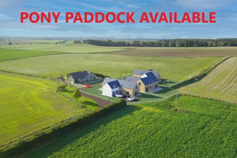 Studio, in Balrennie Farm, £90,000